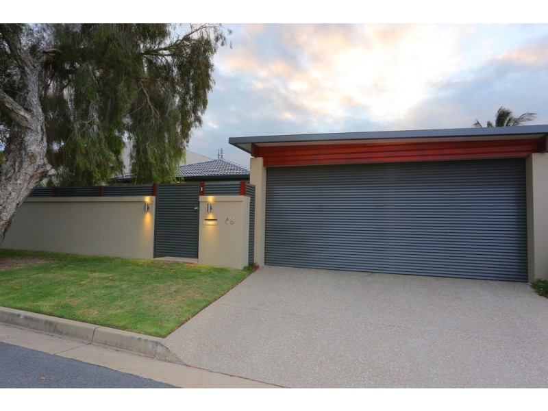 46 Alec Avenue, Mermaid Waters QLD 4218