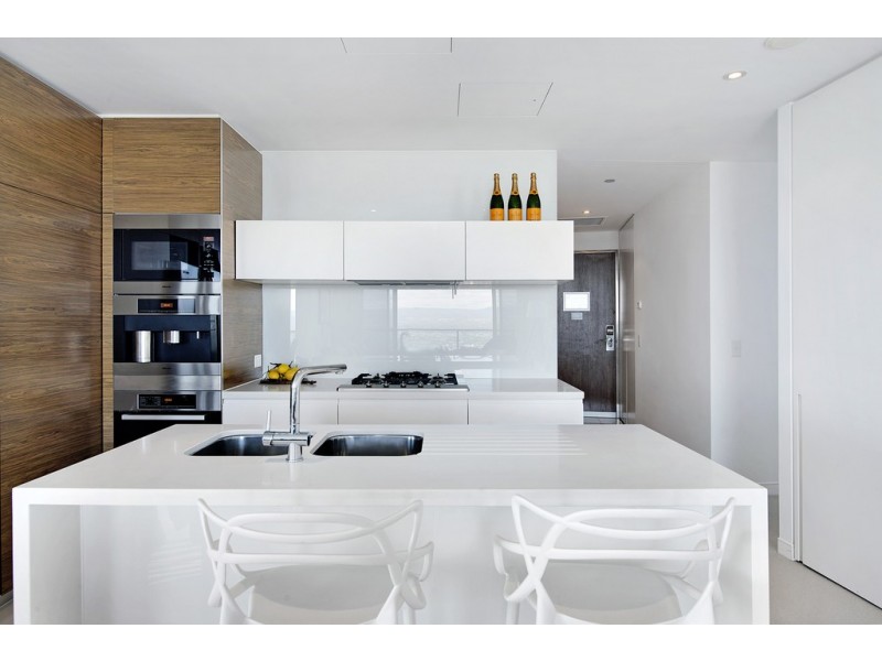 4201/1 Oracle Boulevard, Broadbeach QLD 4218