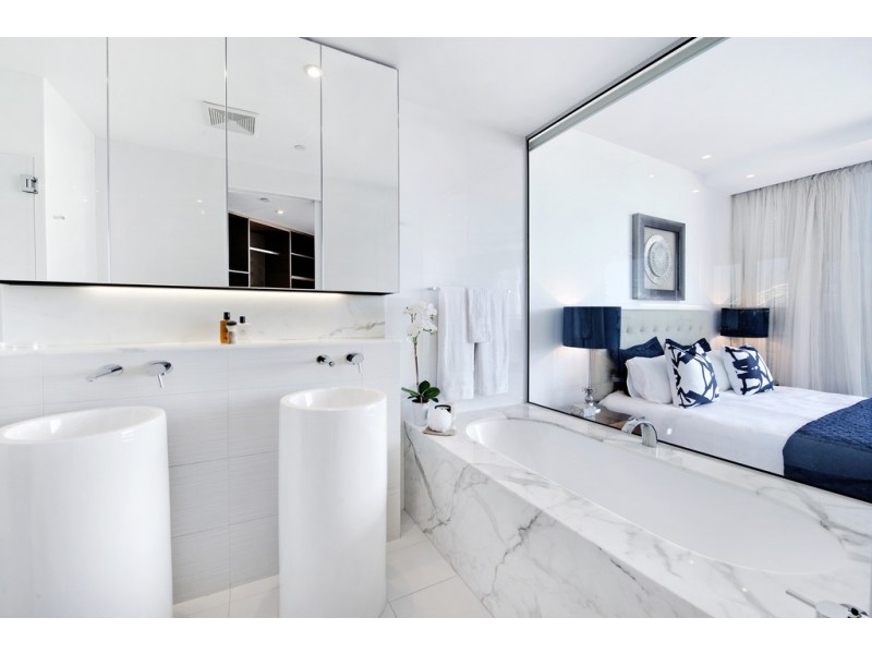 4201/1 Oracle Boulevard, Broadbeach QLD 4218