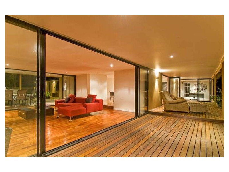 180 Burleigh Street, Burleigh Waters QLD 4220