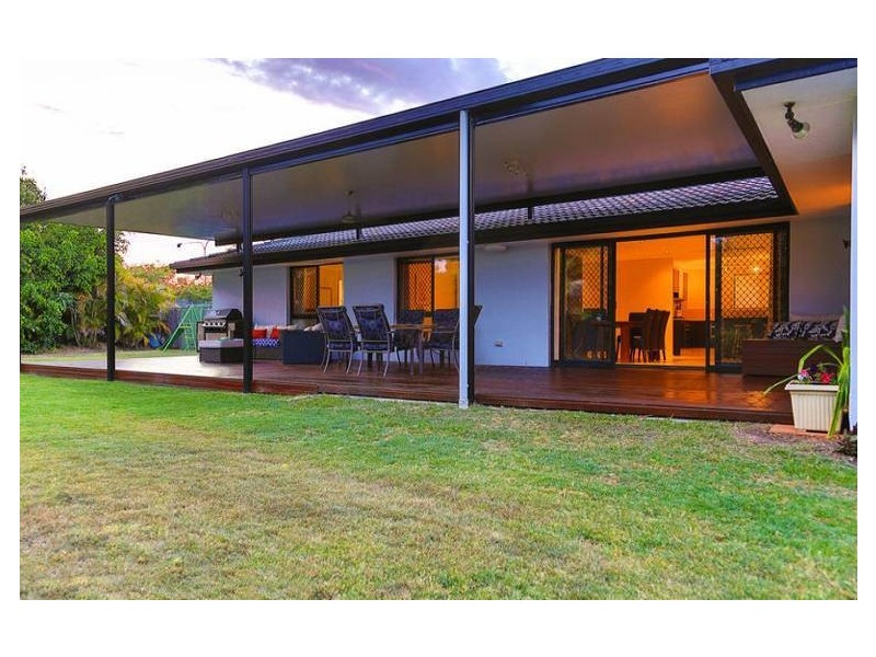 66 Barrier Reef Drive, Mermaid Waters QLD 4218