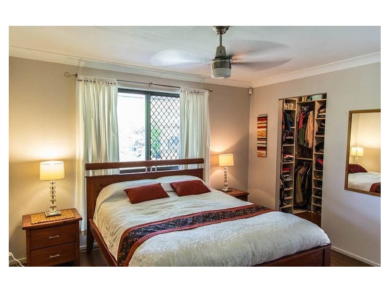 66 Barrier Reef Drive, Mermaid Waters QLD 4218