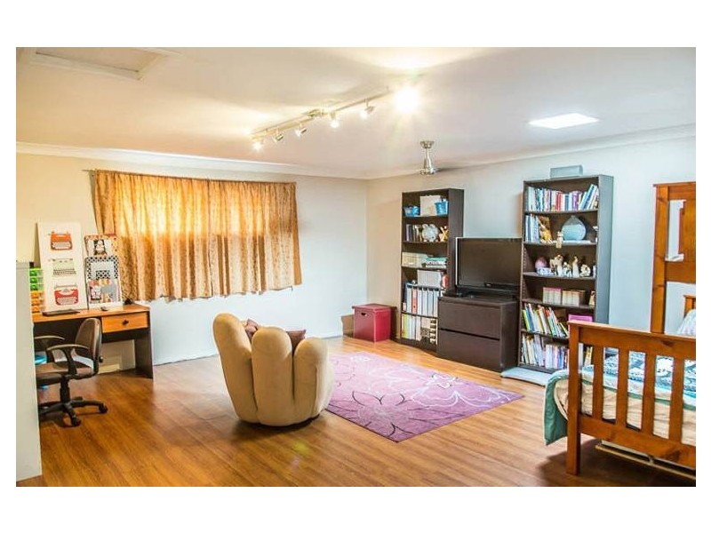 66 Barrier Reef Drive, Mermaid Waters QLD 4218