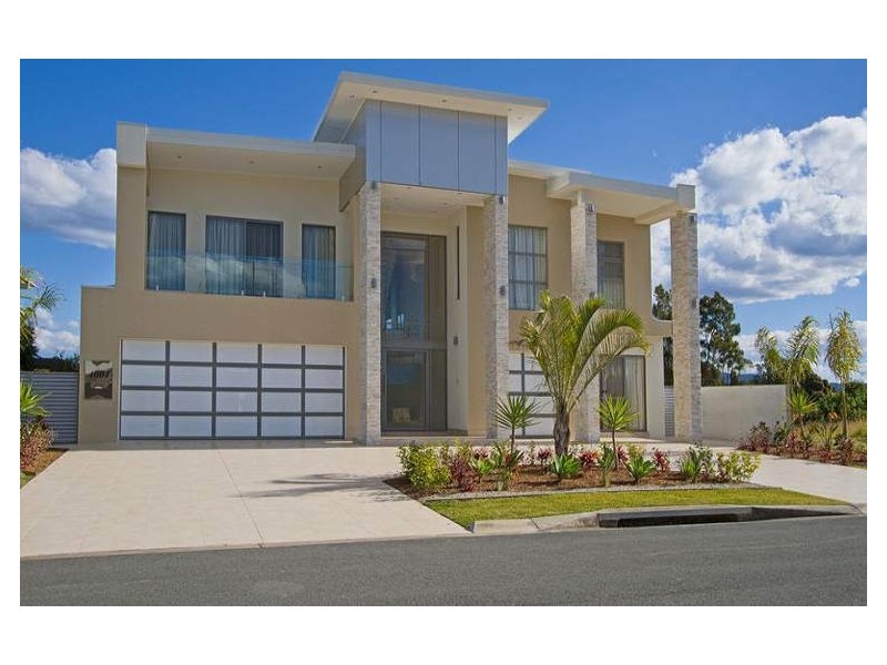 4004 The Boulevard “Royal Pines”, Benowa QLD 4217