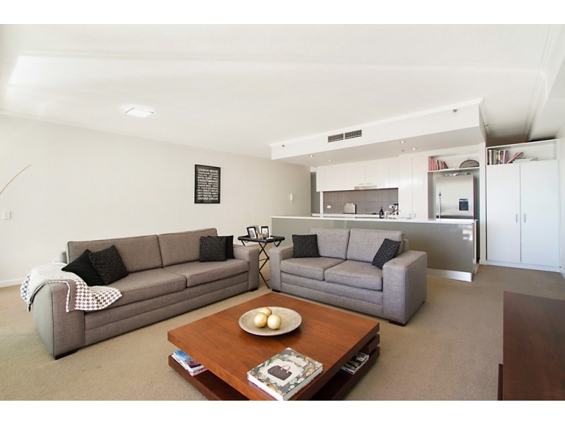 2213 ‘Freshwater Point’ 33 T E Peters Drive, Broadbeach Waters QLD 4218