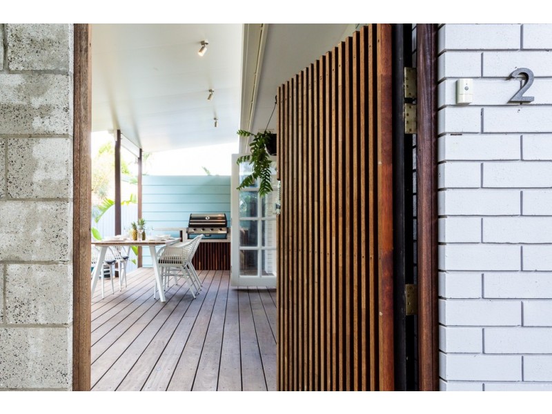 2/10 Cantwell Court, Miami QLD 4220