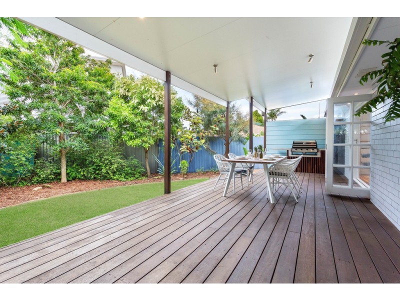 2/10 Cantwell Court, Miami QLD 4220