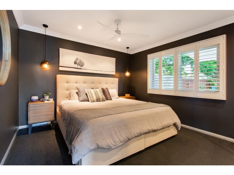 2/10 Cantwell Court, Miami QLD 4220