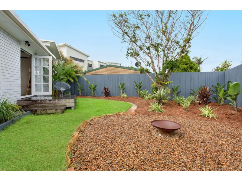 2/10 Cantwell Court, Miami QLD 4220