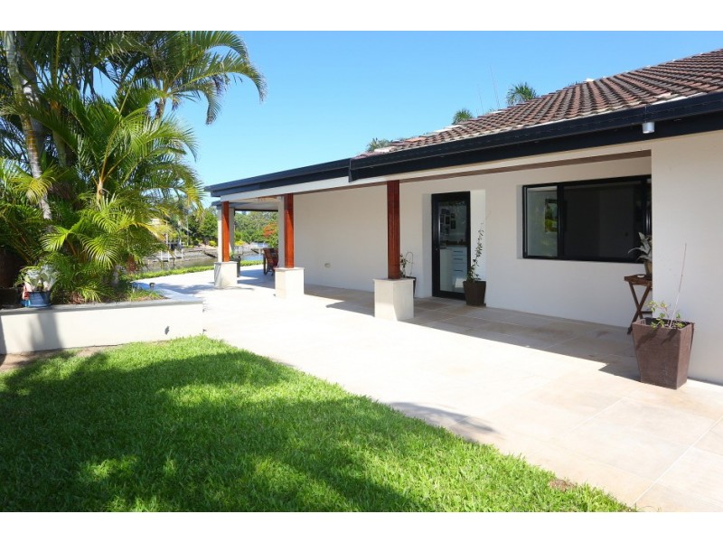 6 Wallaby Place, Sorrento QLD 4217