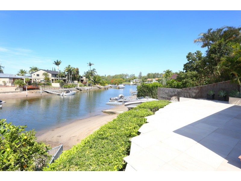 6 Wallaby Place, Sorrento QLD 4217