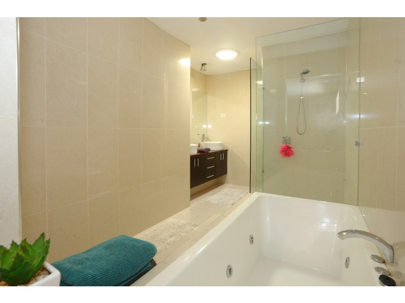 6 Wallaby Place, Sorrento QLD 4217