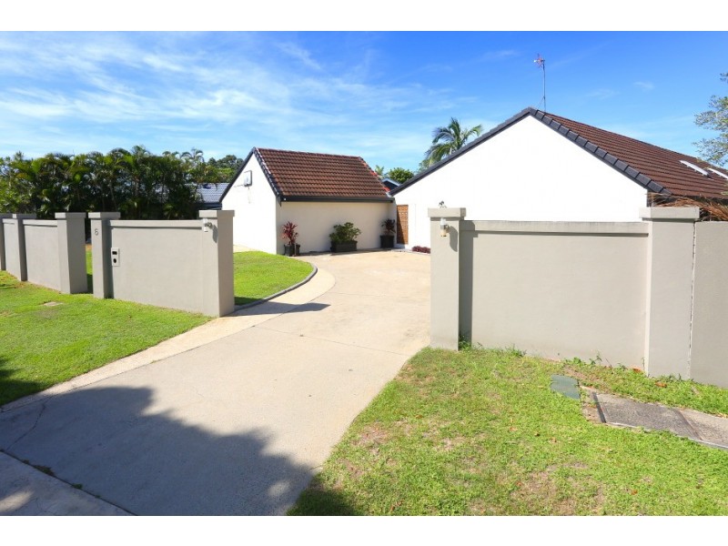 6 Wallaby Place, Sorrento QLD 4217