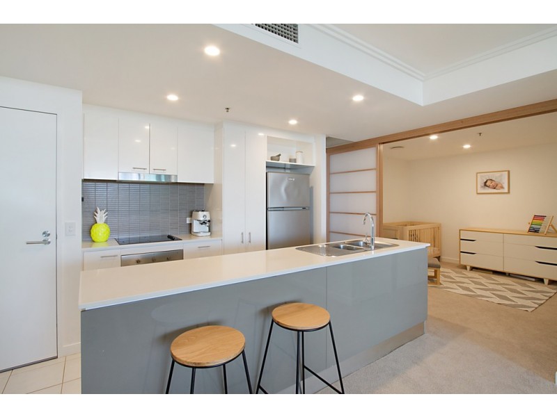 2903 ‘Freshwater Point’ 33 T E Peters Drive, Broadbeach Waters QLD 4218