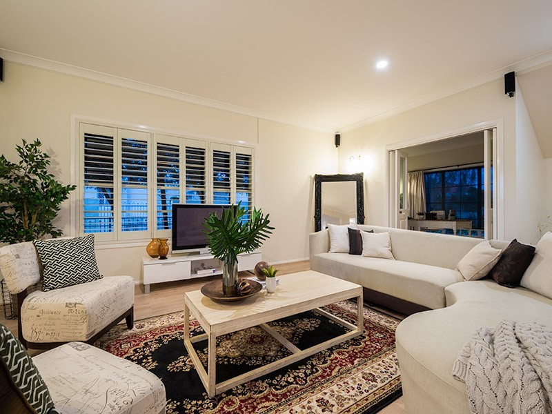 52 Martingale Circuit, Clear Island Waters QLD 4226