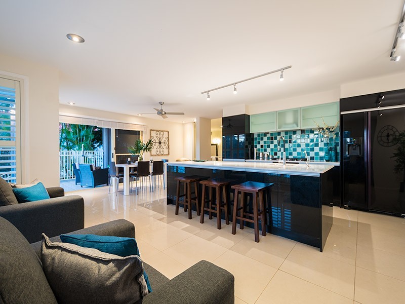 52 Martingale Circuit, Clear Island Waters QLD 4226