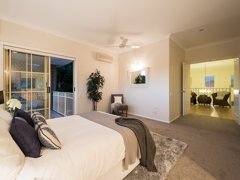 52 Martingale Circuit, Clear Island Waters QLD 4226