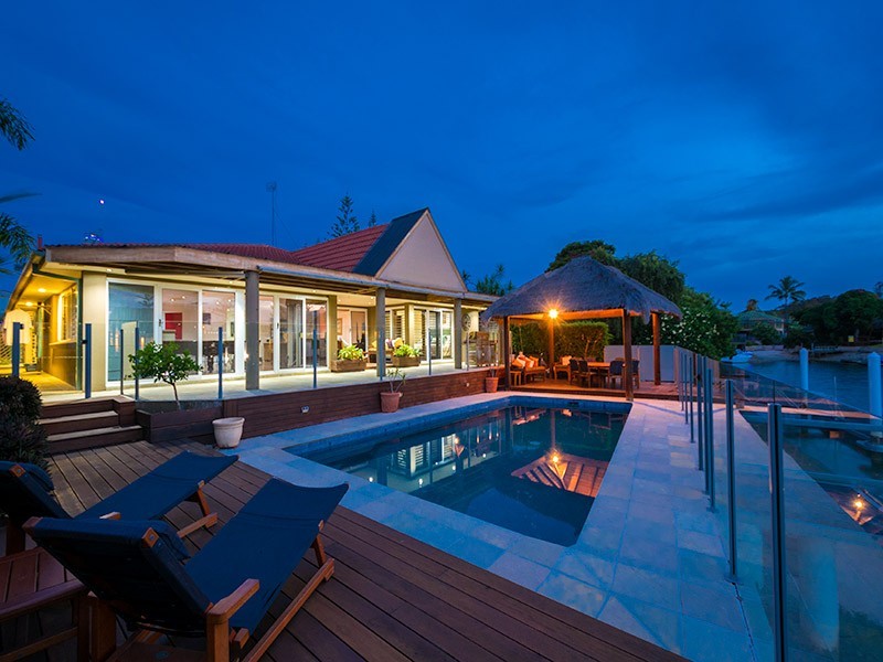 10 The Lido, Isle Of Capri QLD 4217