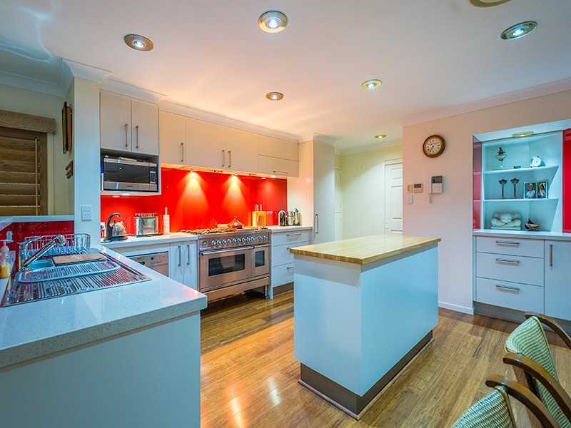 10 The Lido, Isle Of Capri QLD 4217