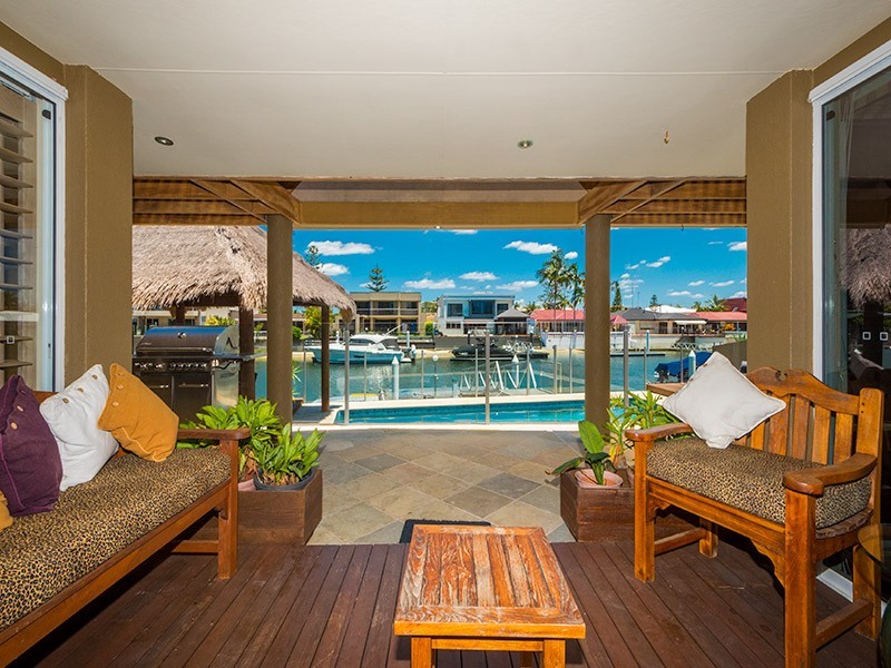 10 The Lido, Isle Of Capri QLD 4217