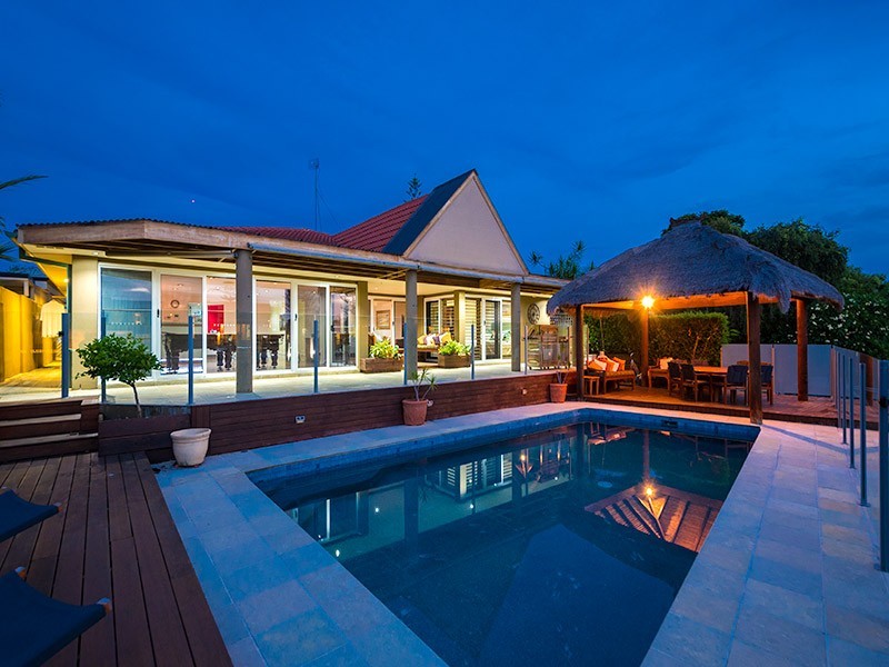 10 The Lido, Isle Of Capri QLD 4217