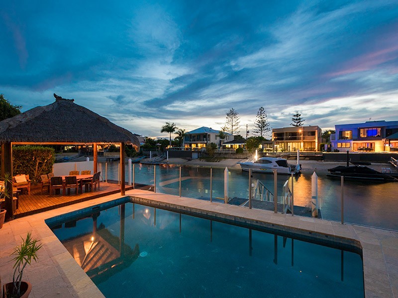 10 The Lido, Isle Of Capri QLD 4217