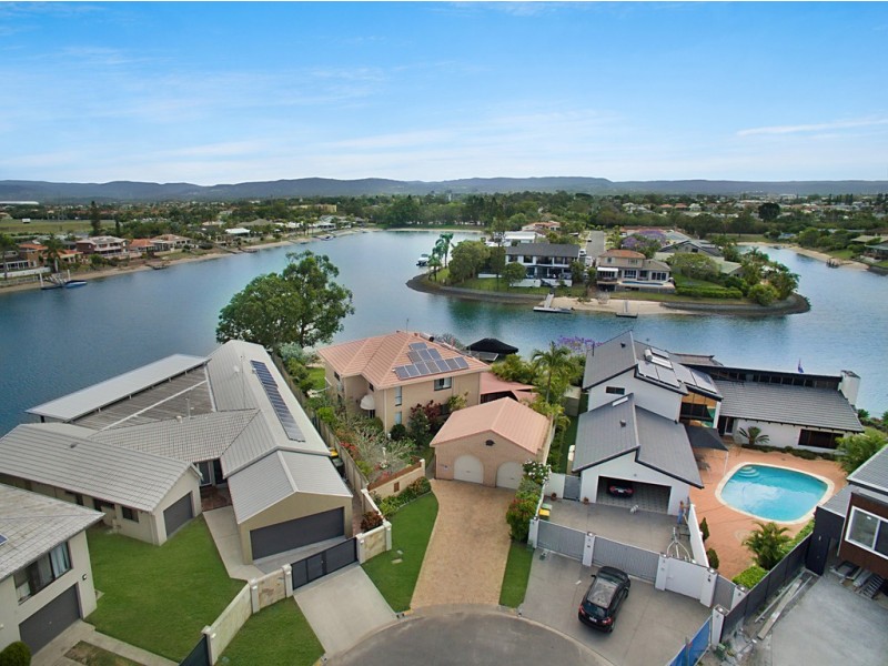 32 Delungra Street, Broadbeach Waters QLD 4218