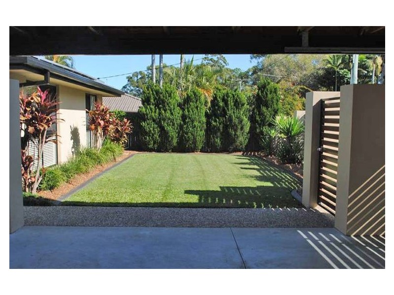 44 Wistaria Avenue, Southport QLD 4215