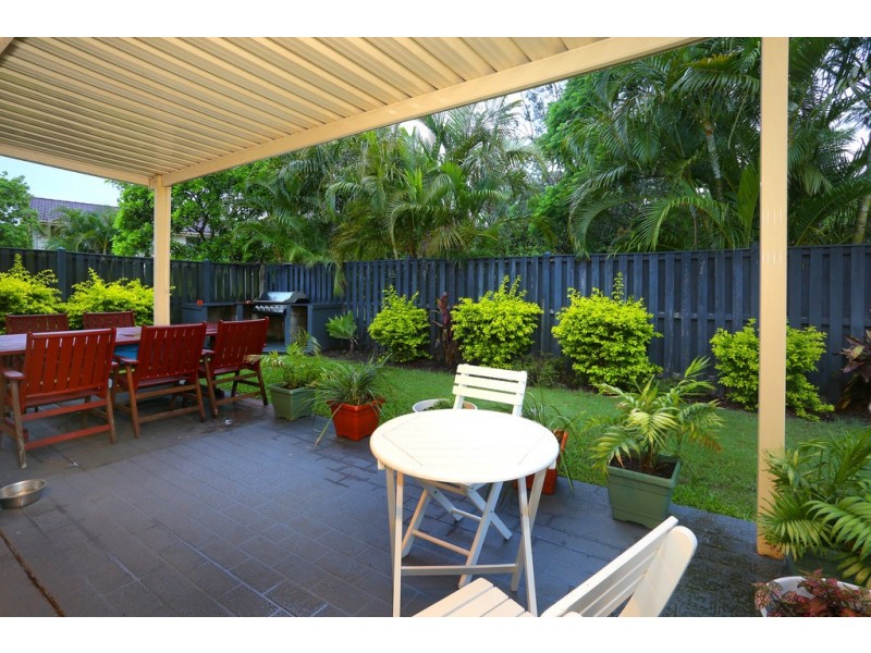 25 Royal Court, Ashmore QLD 4214