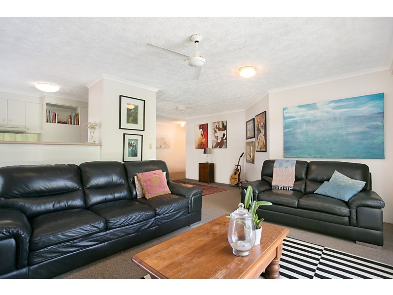 11/32 Second Avenue, Broadbeach QLD 4218