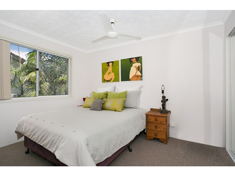 11/32 Second Avenue, Broadbeach QLD 4218