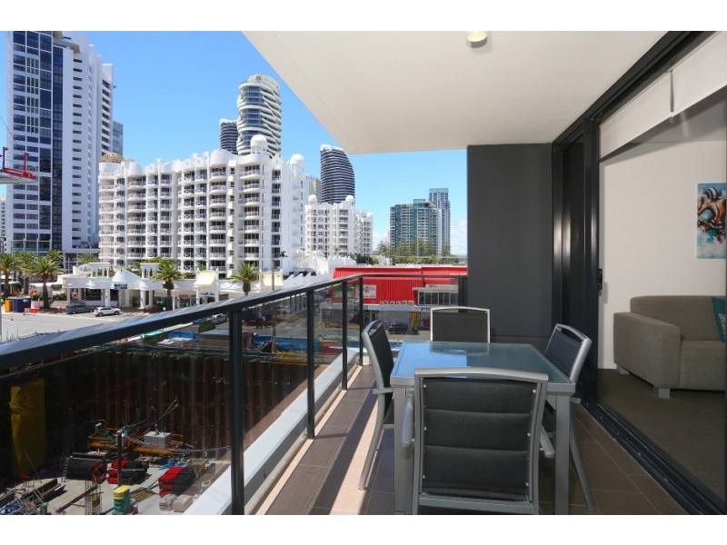 15 ‘Synergy’ 2729 Gold Coast Highway, Broadbeach QLD 4218