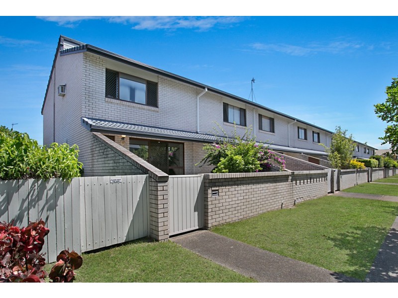 1/52 Bordeaux, Mermaid Waters QLD 4218