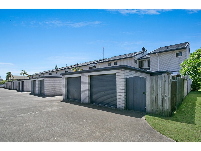 1/52 Bordeaux, Mermaid Waters QLD 4218