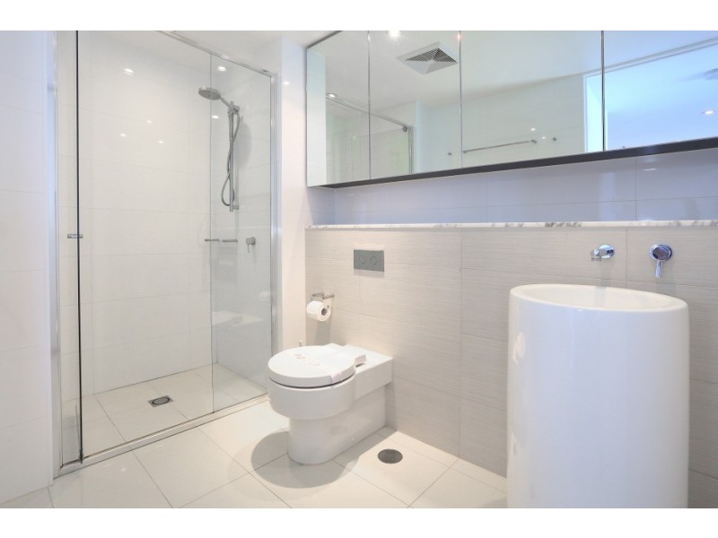 2404 ‘Oracle’ 1 Oracle Boulevard, Broadbeach QLD 4218