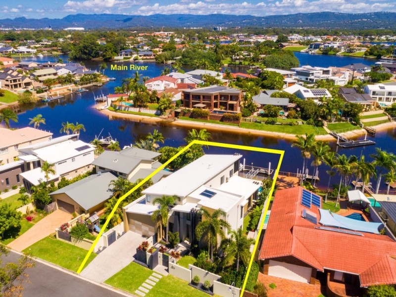 10 Clontarf Avenue, Sorrento QLD 4217