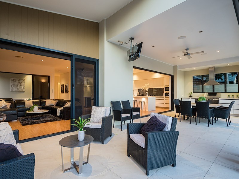 10 Clontarf Avenue, Sorrento QLD 4217