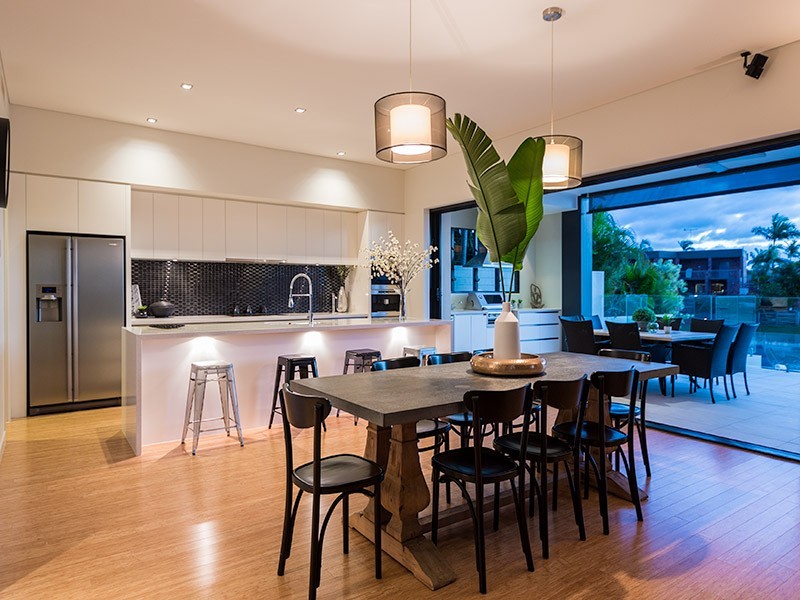 10 Clontarf Avenue, Sorrento QLD 4217