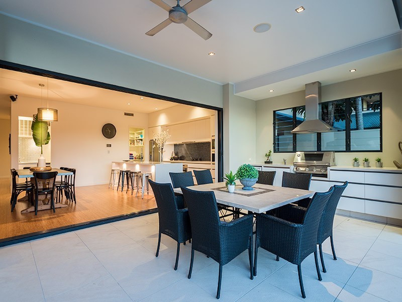 10 Clontarf Avenue, Sorrento QLD 4217