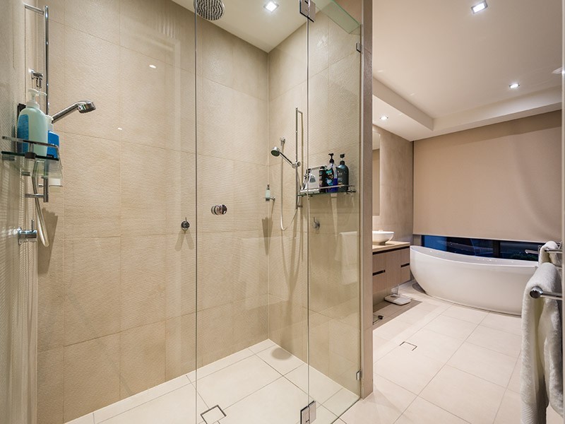 10 Clontarf Avenue, Sorrento QLD 4217