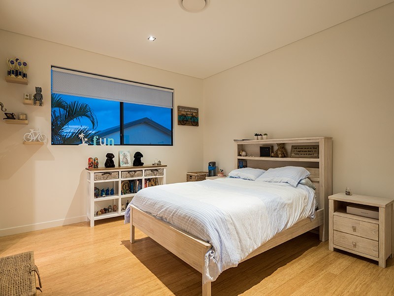 10 Clontarf Avenue, Sorrento QLD 4217