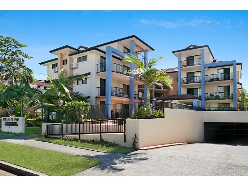 8/10 ‘Island Maison’ Darrambal Street, Surfers Paradise QLD 4217
