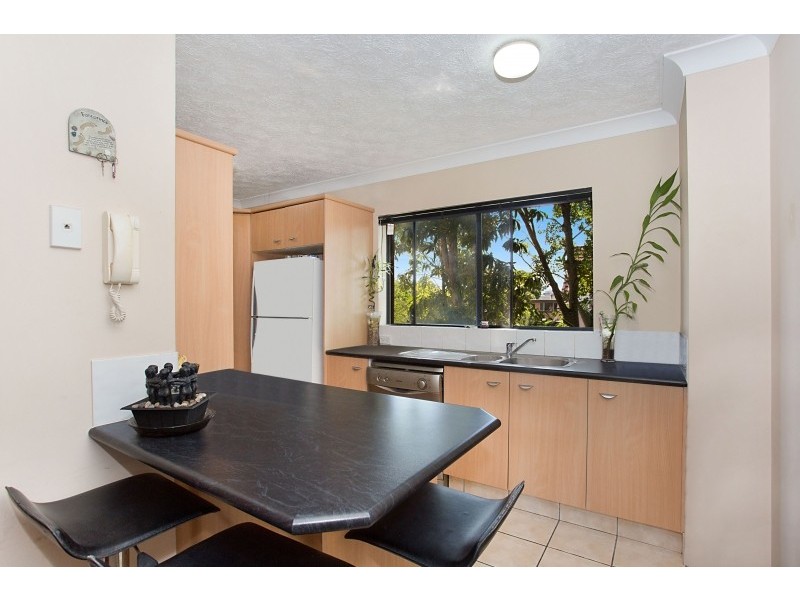8/10 ‘Island Maison’ Darrambal Street, Surfers Paradise QLD 4217