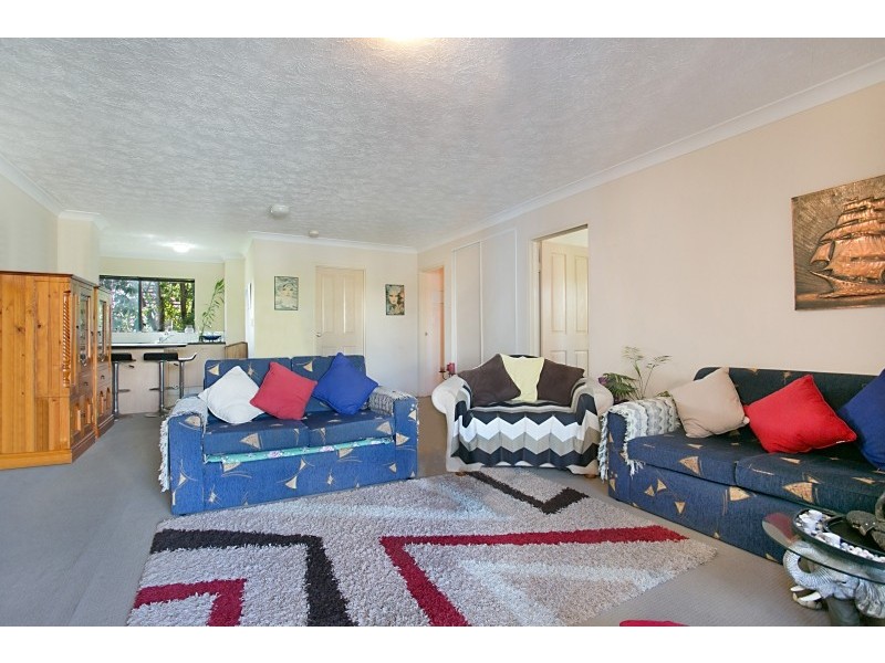 8/10 ‘Island Maison’ Darrambal Street, Surfers Paradise QLD 4217