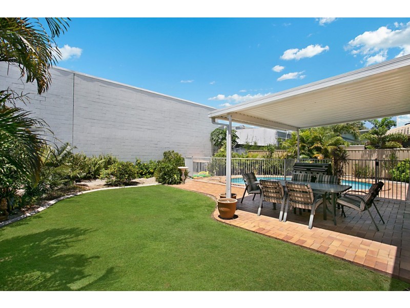 94 Acanthus Avenue, Burleigh Heads QLD 4220