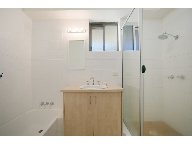 2 ‘Ocean Royale’ 4 Britannia Avenue, Broadbeach QLD 4218