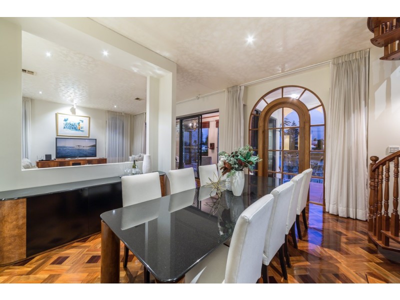 58-60 Cabana Boulevard, Benowa Waters QLD 4217