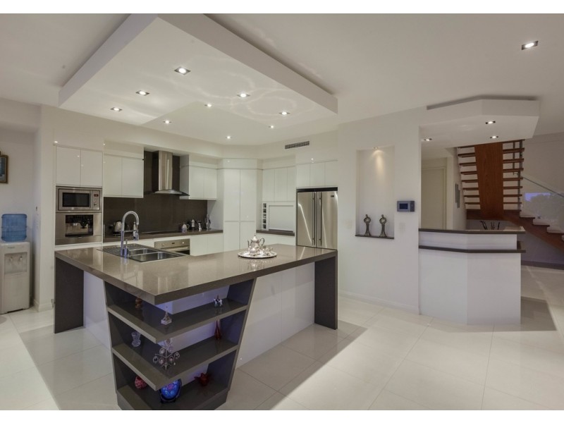 149 Campbell Street, Sorrento QLD 4217