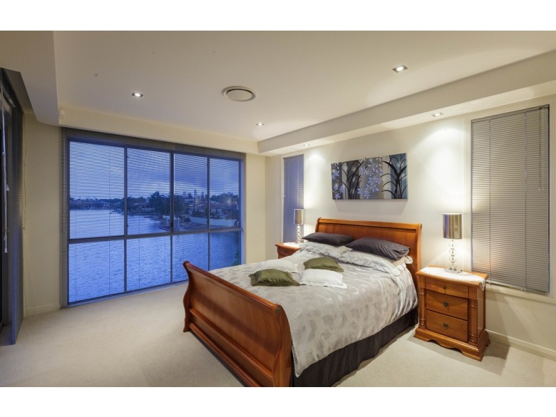 149 Campbell Street, Sorrento QLD 4217