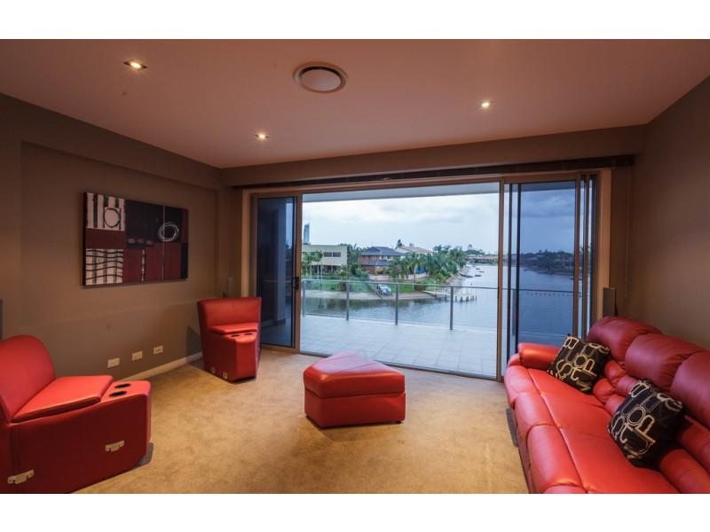 149 Campbell Street, Sorrento QLD 4217